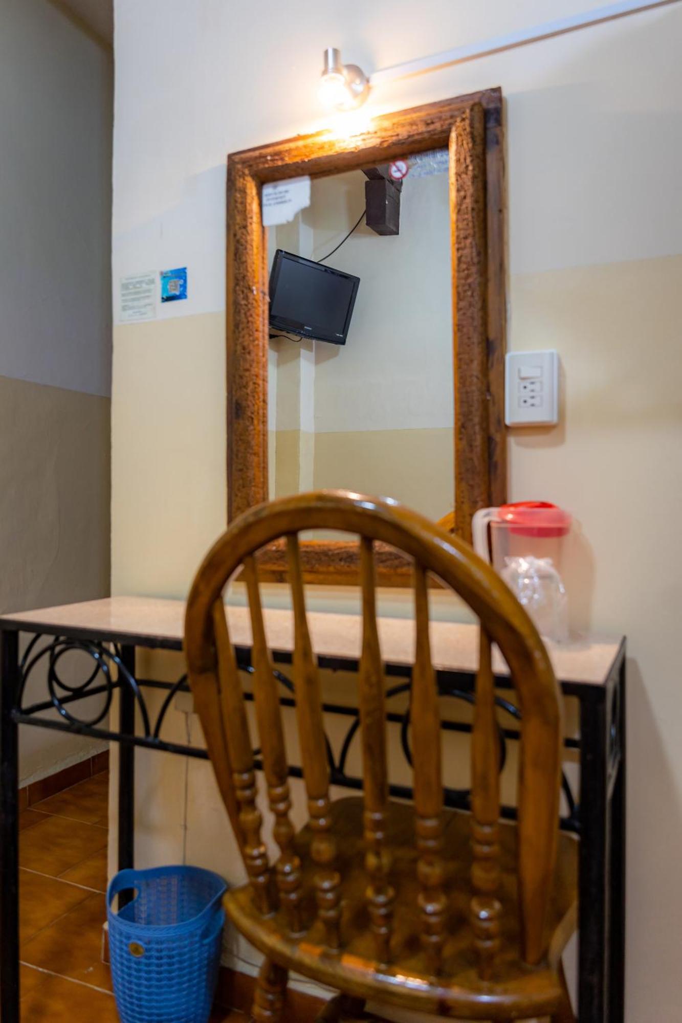 Hotel El Carmen, Морелия Экстерьер фото